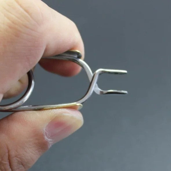 Premium English-Style Hackle Pliers